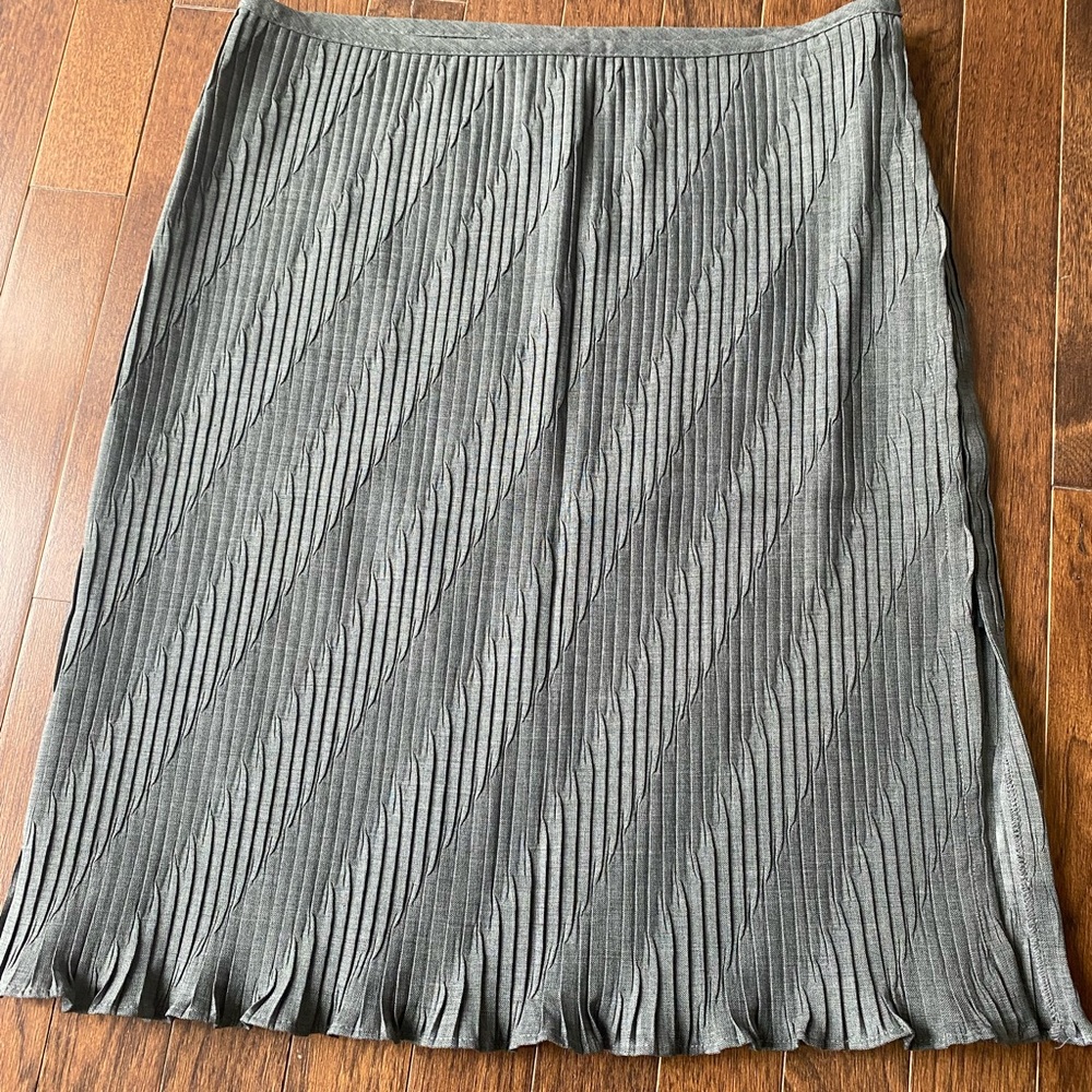 Adec 2 by Philip Adec knee length skirt. Sz 12 (44 euro).